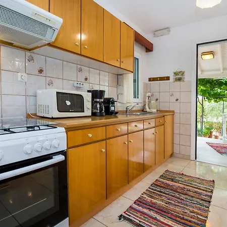 Holiday home Kiriakos Astris