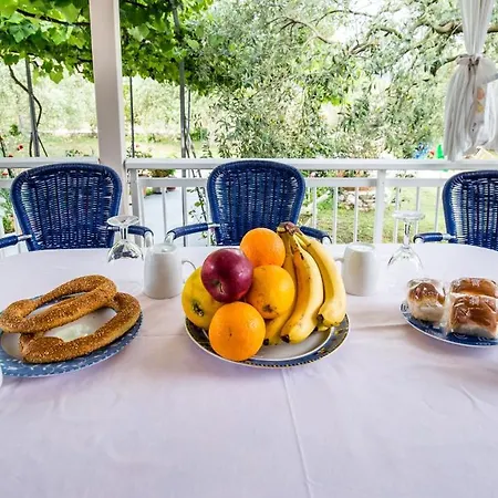 Holiday home Kiriakos *