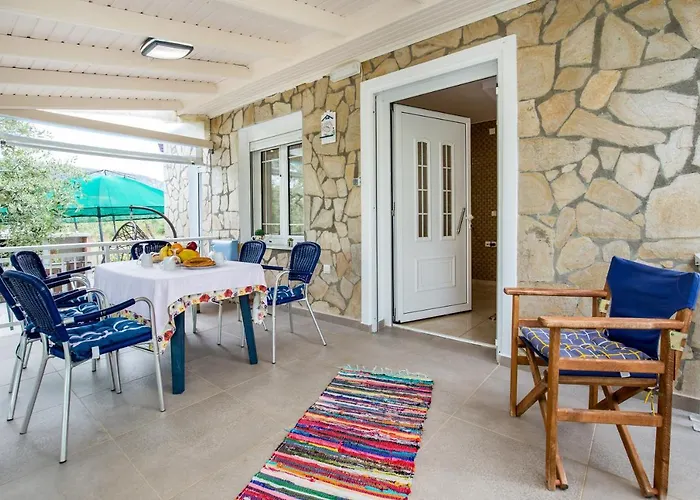 Ferienhaus Kiriakos Astris